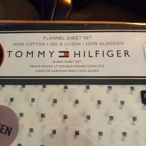 Tommy Hilfiger flannel queen sheets - Picture 2 of 5